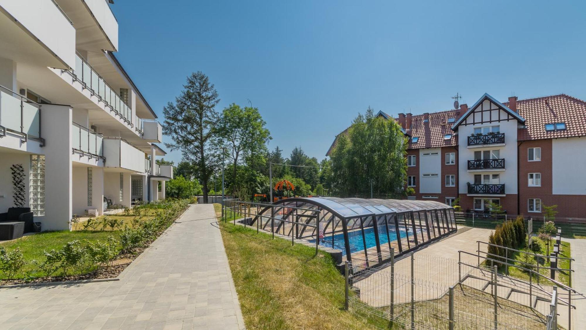 Apartamenty Sun & Snow Baltic Garden Z Basenem I Placem Zabaw Sztutowo Exterior photo